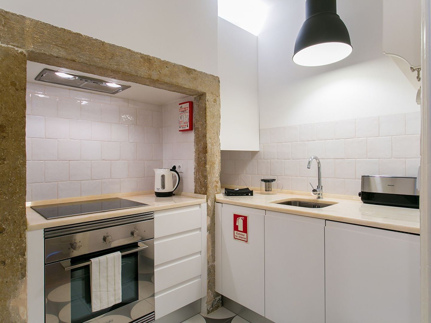 Joivy Splendid 2Br Flat In Bairro Alto, Nearby Luis De Camoes Square Daire Lisboa Dış mekan fotoğraf