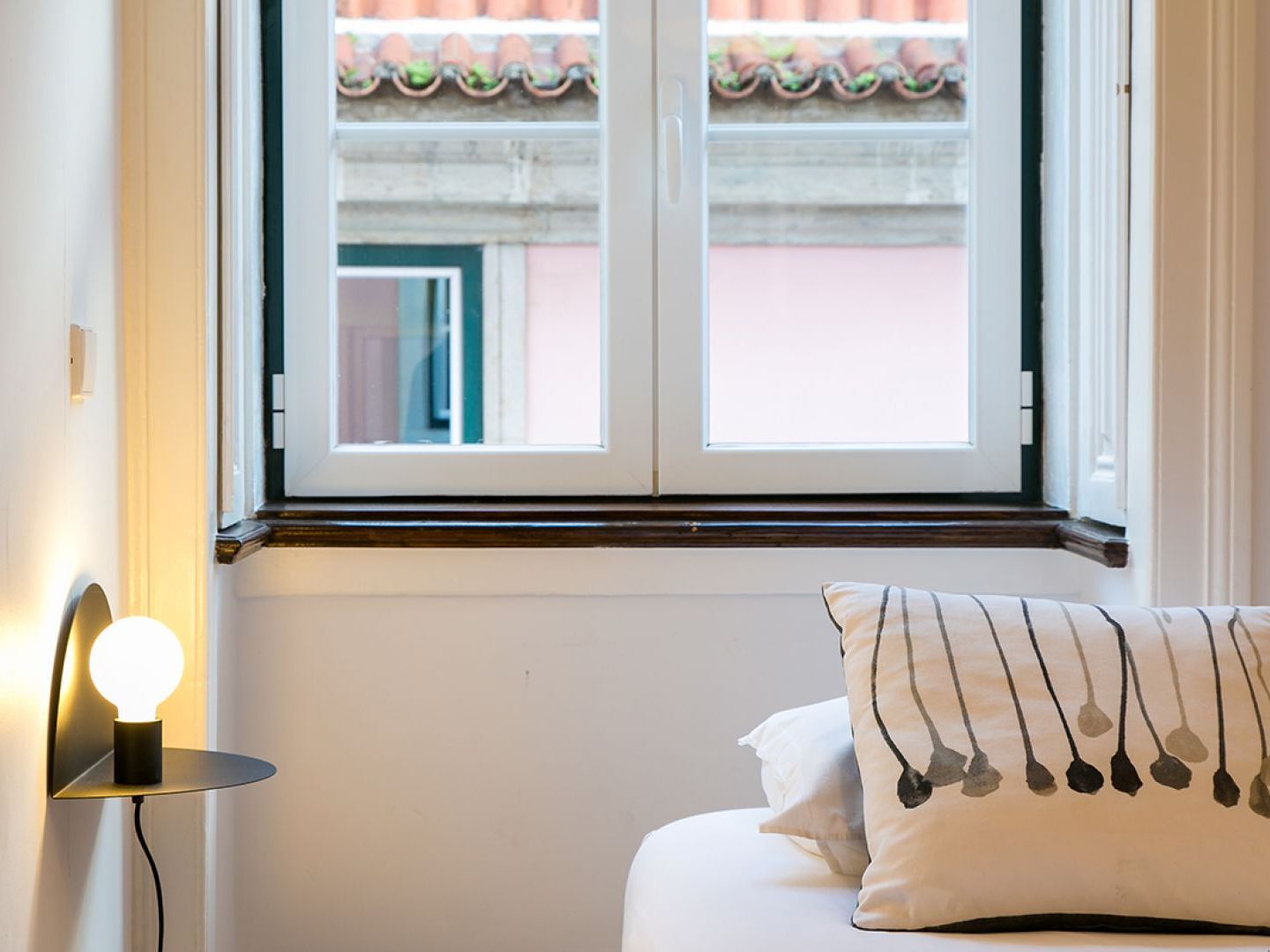 Joivy Splendid 2Br Flat In Bairro Alto, Nearby Luis De Camoes Square Daire Lisboa Dış mekan fotoğraf
